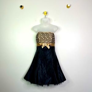 Gunne Sax Jessica McClintock Black and Gold Mini Strapless Formal Dress